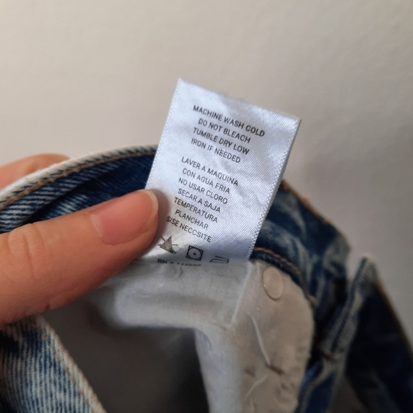 CEROS Acid Wash High-Waisted Boyfriend Distresses Denim Shorts 31 - Picture 10 of 10